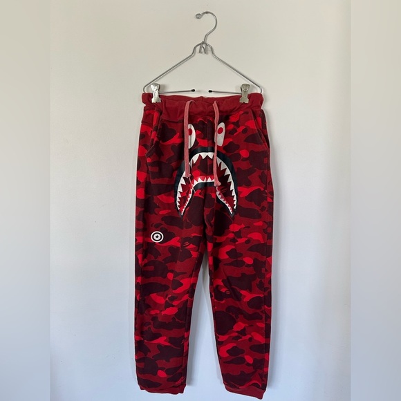BAPE (A BATHING APE) Red Camo Sweatpants Medium - Picture 1 of 13